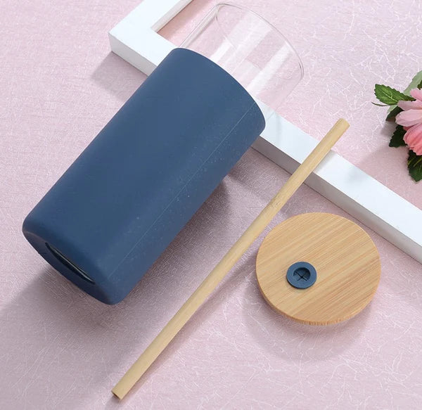 GLASS TUMBLER W/SILICONE SLEEVE + BAMBOO LID/STRAW