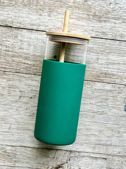 GLASS TUMBLER W/SILICONE SLEEVE + BAMBOO LID/STRAW