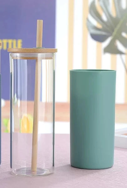 GLASS TUMBLER W/SILICONE SLEEVE + BAMBOO LID/STRAW