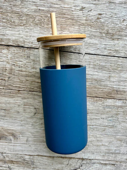 GLASS TUMBLER W/SILICONE SLEEVE + BAMBOO LID/STRAW